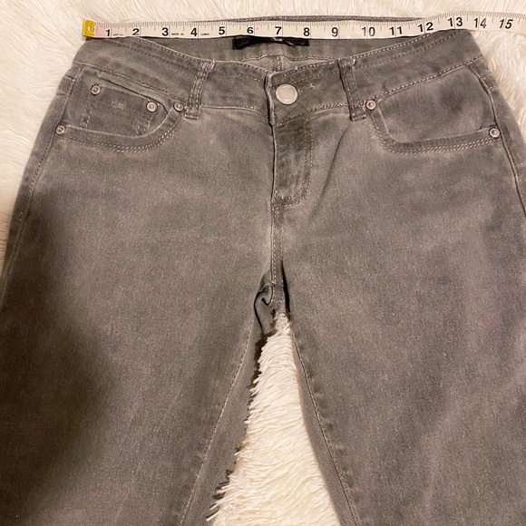 Almost Famous Gray Stretch Jeans - Picture 5 of 8
